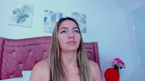 Snapshot of dulceangelita chatting on January 17, 2025, 7:05 pm Dulce online show from January 17, 2025, 7:05 pm