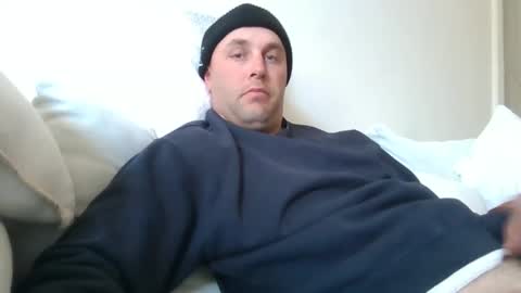 Snapshot of dustyroy09 chatting on September 17, 2025, 6:04 am dustyroy09 online show from September 17, 2025, 6:04 am