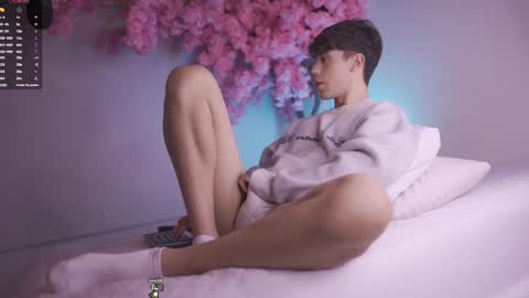 Snapshot of dwayne_xx chatting on February 21, 2025, 6:26 pm Dwayne xx online show from February 21, 2025, 6:26 pm