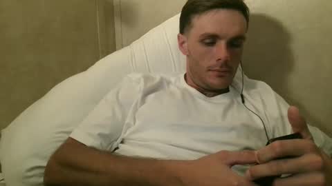 Snapshot of dylp400 chatting on December 30, 2024, 11:37 am dylp400 online show from December 30, 2024, 11:37 am