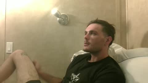 Snapshot of dylp400 chatting on January 3, 2025, 7:16 am dylp400 online show from January 3, 2025, 7:16 am