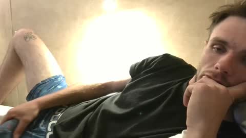 Snapshot of dylp400 chatting on January 18, 2025, 11:21 am dylp400 online show from January 18, 2025, 11:21 am