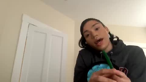 Snapshot of dynasty313 chatting on February 25, 2025, 7:25 pm Dynasty online show from February 25, 2025, 7:25 pm