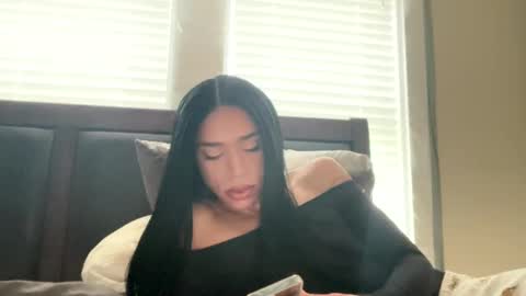 Snapshot of dynasty313 chatting on November 3, 2025, 6:09 pm Dynasty online show from November 3, 2025, 6:09 pm