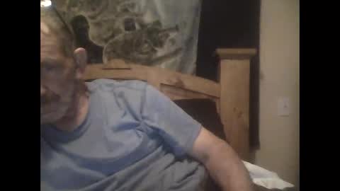 Snapshot of easye4015 chatting on November 10, 2025, 12:09 am Easye online show from November 10, 2025, 12:09 am