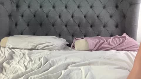 Snapshot of eatmypie69 chatting on January 7, 2025, 12:41 pm Nadia Ferreira  online show from January 7, 2025, 12:41 pm