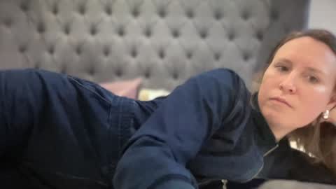 Snapshot of eatmypie69 chatting on January 27, 2025, 1:41 pm Nadia Ferreira  online show from January 27, 2025, 1:41 pm