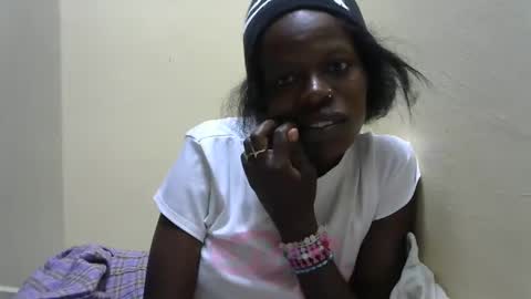 Snapshot of ebonylove254 chatting on February 5, 2025, 9:18 pm Liz online show from February 5, 2025, 9:18 pm