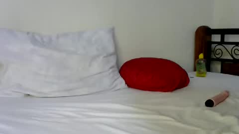 i am clara online show from February 4, 2025, 11:38 am