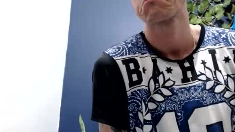 Snapshot of ed_big_cock chatting on September 15, 2025, 9:59 pm Edd Gallego online show from September 15, 2025, 9:59 pm