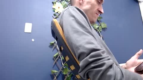 Snapshot of ed_big_cock chatting on September 21, 2025, 6:31 pm Edd Gallego online show from September 21, 2025, 6:31 pm