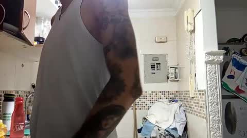 Snapshot of ed_big_cock chatting on October 27, 2025, 11:58 am Edd Gallego online show from October 27, 2025, 11:58 am