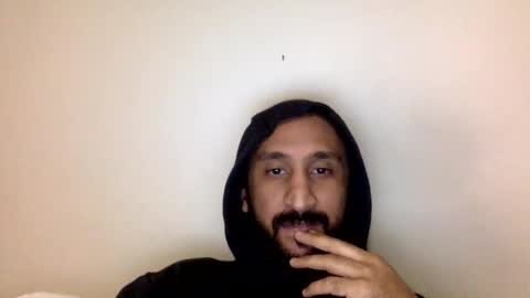 edgeuk1 online show from November 14, 2025, 9:13 pm