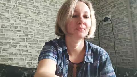 Snapshot of edithmanning chatting on December 14, 2024, 7:29 am edithmanning online show from December 14, 2024, 7:29 am