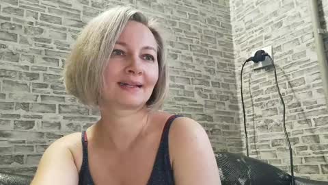 Snapshot of edithmanning chatting on January 5, 2025, 12:10 pm edithmanning online show from January 5, 2025, 12:10 pm