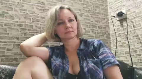 Snapshot of edithmanning chatting on January 24, 2025, 11:59 am edithmanning online show from January 24, 2025, 11:59 am