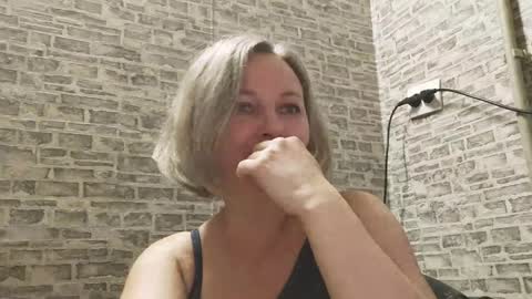 Snapshot of edithmanning chatting on February 5, 2025, 2:48 pm edithmanning online show from February 5, 2025, 2:48 pm