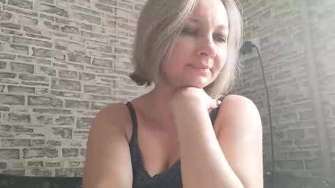 Snapshot of edithmanning chatting on February 23, 2025, 6:49 am edithmanning online show from February 23, 2025, 6:49 am