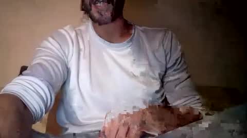 Snapshot of efdan chatting on February 17, 2025, 10:25 pm Dan online show from February 17, 2025, 10:25 pm