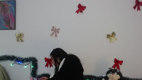 Snapshot of eimytatto_ chatting on December 23, 2024, 10:12 pm Carla online show from December 23, 2024, 10:12 pm