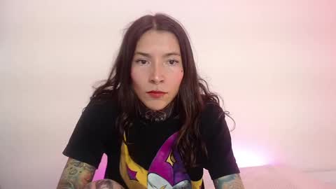 Snapshot of eimytatto_ chatting on January 19, 2025, 10:49 pm Carla online show from January 19, 2025, 10:49 pm