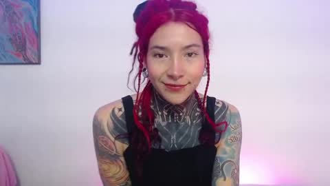 Snapshot of eimytatto_ chatting on January 28, 2025, 1:49 pm Carla online show from January 28, 2025, 1:49 pm