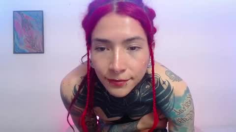 Snapshot of eimytatto_ chatting on February 7, 2025, 4:14 pm Carla online show from February 7, 2025, 4:14 pm