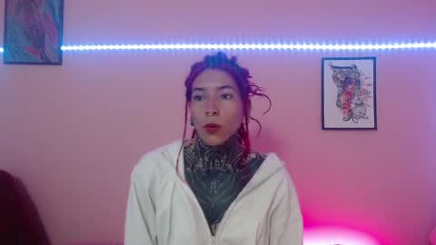 Snapshot of eimytatto_ chatting on February 13, 2025, 12:21 pm Carla online show from February 13, 2025, 12:21 pm