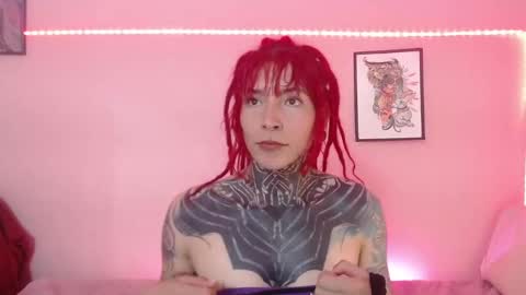 Snapshot of eimytatto_ chatting on February 15, 2025, 4:01 pm Carla online show from February 15, 2025, 4:01 pm