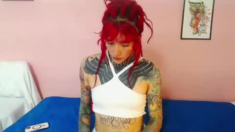 Snapshot of eimytatto_ chatting on February 21, 2025, 2:50 am Carla online show from February 21, 2025, 2:50 am