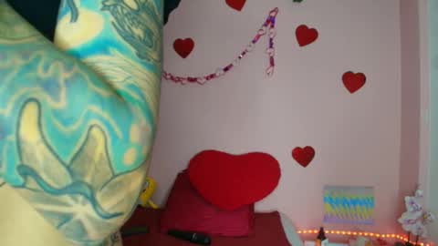 Snapshot of eimytatto_ chatting on September 10, 2025, 10:21 pm Carla online show from September 10, 2025, 10:21 pm