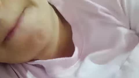 Snapshot of eireneninon chatting on December 4, 2024, 2:48 pm Eirene online show from December 4, 2024, 2:48 pm