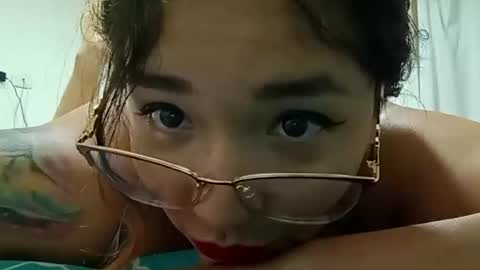 Snapshot of eireneninon chatting on December 15, 2024, 2:19 am Eirene online show from December 15, 2024, 2:19 am