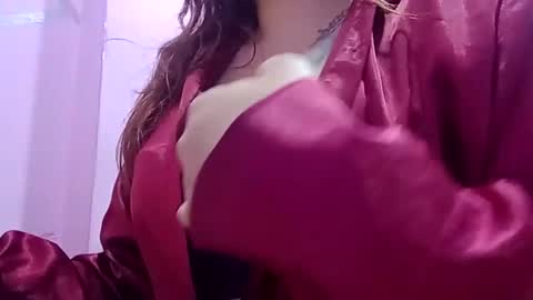 Snapshot of eireneninon chatting on February 27, 2025, 7:12 am Eirene online show from February 27, 2025, 7:12 am