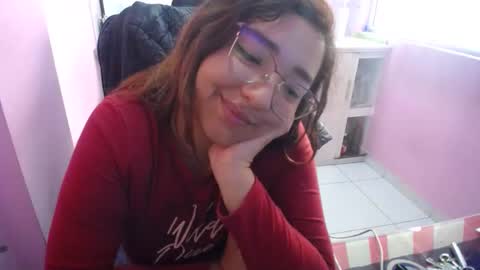 Snapshot of eireneninon chatting on March 3, 2025, 5:07 pm Eirene online show from March 3, 2025, 5:07 pm