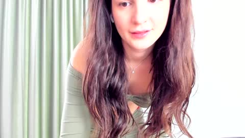 Snapshot of elaanna chatting on January 6, 2025, 9:52 am Ela online show from January 6, 2025, 9:52 am