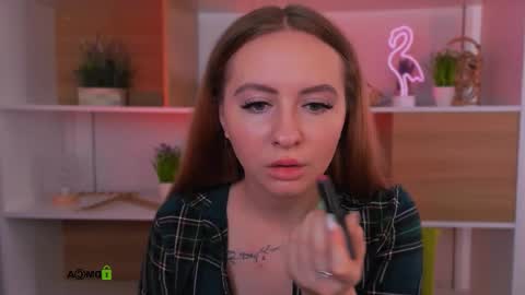 Snapshot of elara_jadie chatting on October 12, 2025, 8:46 am Elara online show from October 12, 2025, 8:46 am