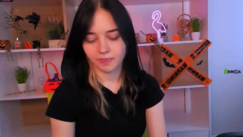 Snapshot of elara_jadie chatting on October 30, 2025, 9:22 am Elara online show from October 30, 2025, 9:22 am