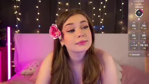 Snapshot of elenefrail chatting on March 8, 2025, 8:11 am Isabella - streaming MondayTuesdayWednesdayFridaySaturdaySunday online show from March 8, 2025, 8:11 am