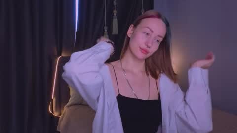 Snapshot of elenefrail chatting on October 17, 2025, 9:23 am Isabella - streaming MondayTuesdayWednesdayFridaySaturdaySunday online show from October 17, 2025, 9:23 am