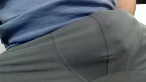 Snapshot of eleroy chatting on January 4, 2025, 4:44 am Wife is on the other room online show from January 4, 2025, 4:44 am