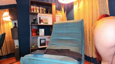 Snapshot of elettra_roux chatting on December 7, 2024, 8:16 pm ELETTRA online show from December 7, 2024, 8:16 pm
