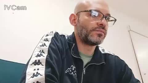 Snapshot of elgrande85 chatting on December 31, 2024, 2:03 pm elgrande85 online show from December 31, 2024, 2:03 pm