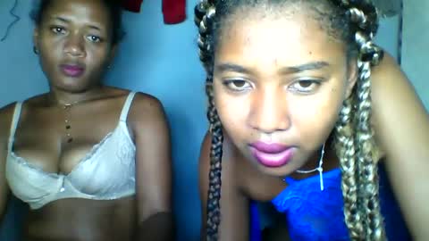 Snapshot of elia011 chatting on January 25, 2025, 4:57 pm elia011 online show from January 25, 2025, 4:57 pm