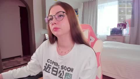 Snapshot of elisejays chatting on February 14, 2025, 9:34 am Elise    online show from February 14, 2025, 9:34 am