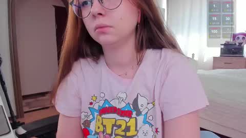 Snapshot of elisejays chatting on March 8, 2025, 10:43 am Elise    online show from March 8, 2025, 10:43 am