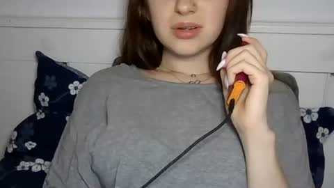 Elizabet 18 online show from February 18, 2025, 7:30 pm