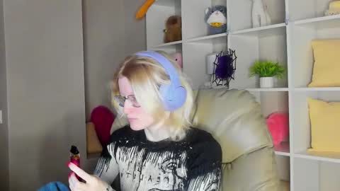 Snapshot of elizabeth_harpper chatting on November 2, 2025, 1:19 am Elizabeth online show from November 2, 2025, 1:19 am