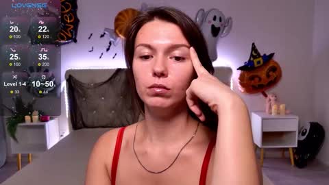 Snapshot of ellacanny chatting on October 30, 2025, 9:22 am ellacanny online show from October 30, 2025, 9:22 am