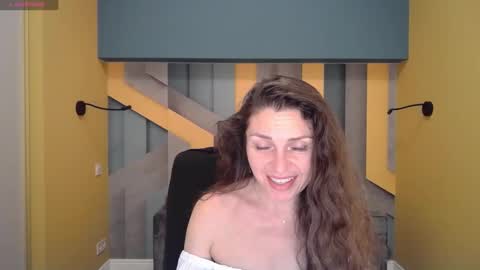 Snapshot of ellalongs chatting on January 15, 2025, 12:25 pm EllaLongs online show from January 15, 2025, 12:25 pm